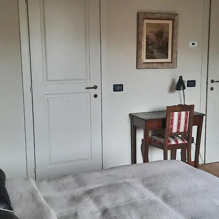 Ca Trifolera - Doppia Con Bagno - In Romantico Cascinale Nei Vigneti Con Cantina Gasthuis Barbaresco
