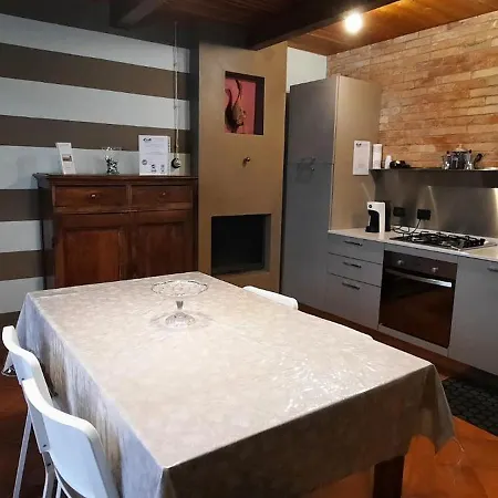 Guest house Ca Trifolera Barbaresco: Romantic Wine Estate In Langhe 4*