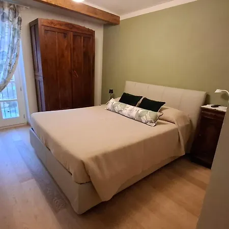 Ca Trifolera - Doppia Con Bagno - In Romantico Cascinale Nei Vigneti Con Cantina Gasthuis