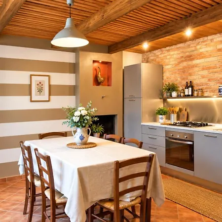 Cà Trifolera - Doppia Con Bagno - In Romantico Cascinale Nei Vigneti Con Cantina 4* Barbaresco