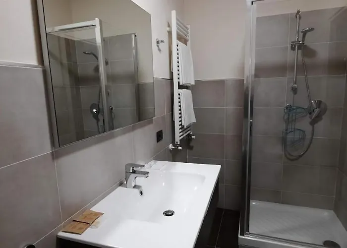 Gasthof Ca Trifolera Barbaresco - Camera Doppia Con Bagno - In Romantico Cascinale Nei Vigneti Con Cantina 4*