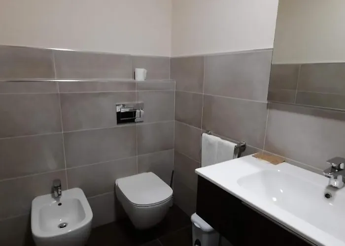 Ca Trifolera Barbaresco - Camera Doppia Con Bagno - In Romantico Cascinale Nei Vigneti Con Cantina Gasthof