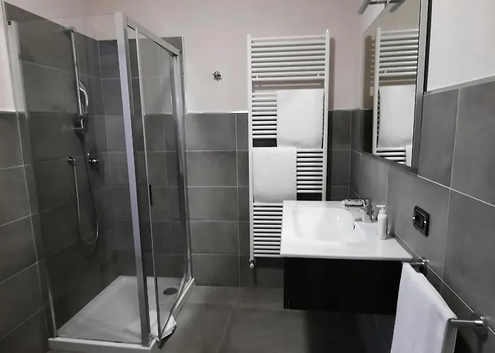 Ca Trifolera Barbaresco - Camera Doppia Con Bagno - In Romantico Cascinale Nei Vigneti Con Cantina