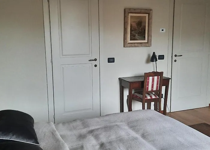 Ca Trifolera - Doppia Con Bagno - In Romantico Cascinale Nei Vigneti Con Cantina Gasthuis Barbaresco