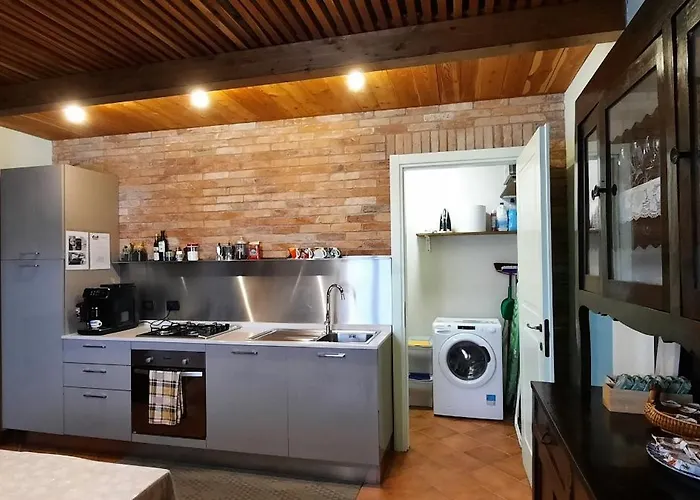 Ca Trifolera Barbaresco - Camera Doppia Con Bagno - In Romantico Cascinale Nei Vigneti Con Cantina
