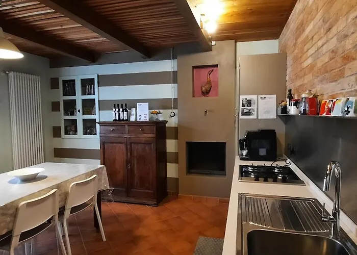 Ca Trifolera - Doppia Con Bagno - In Romantico Cascinale Nei Vigneti Con Cantina Gasthuis Barbaresco