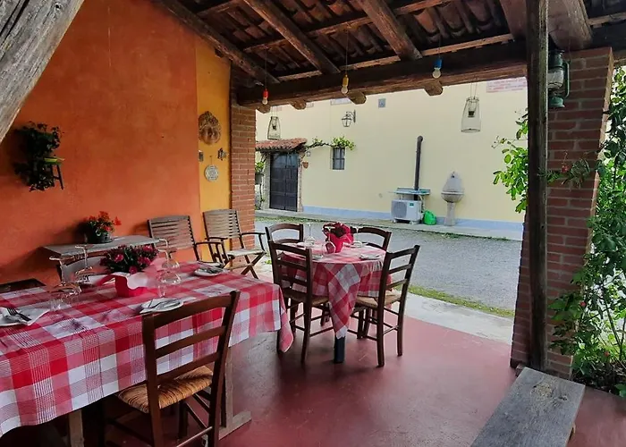 Ca Trifolera - Doppia Con Bagno - In Romantico Cascinale Nei Vigneti Con Cantina Gasthuis