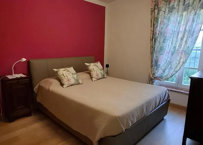 Ca Trifolera - Doppia Con Bagno - In Romantico Cascinale Nei Vigneti Con Cantina Gasthuis Barbaresco