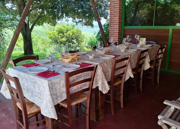 Ca Trifolera Barbaresco - Camera Doppia Con Bagno - In Romantico Cascinale Nei Vigneti Con Cantina