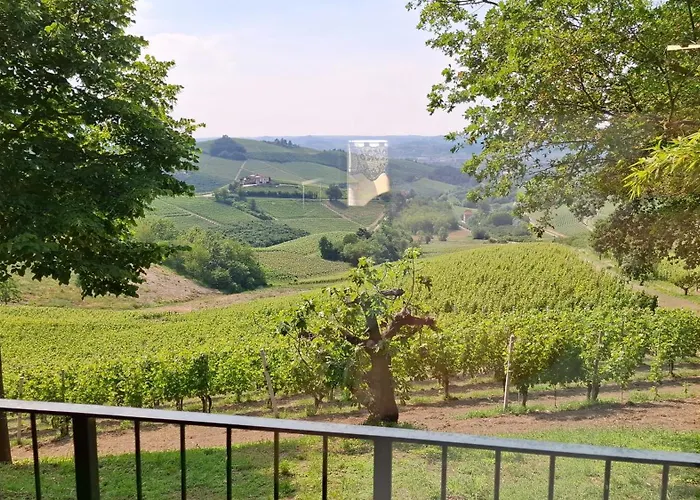 Ca Trifolera Barbaresco - Camera Doppia Con Bagno - In Romantico Cascinale Nei Vigneti Con Cantina Gasthof
